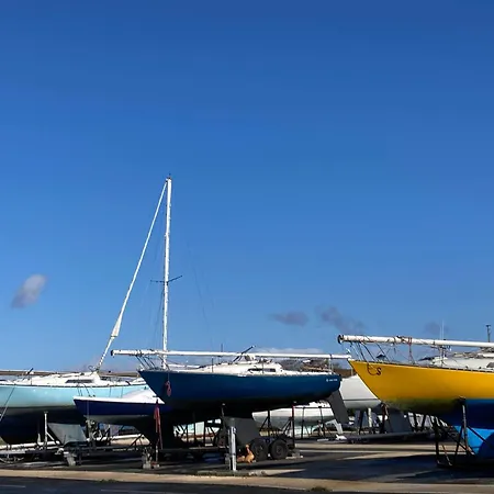 Harbour View At Sea Wharf Apartamento Westport